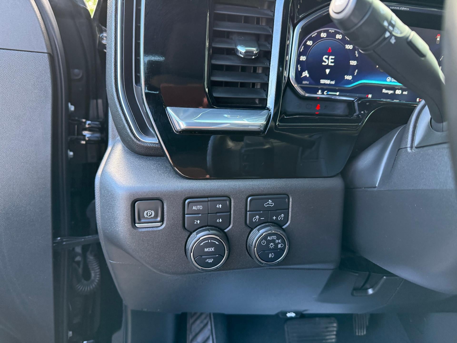 2025 Chevrolet Silverado 1500 LT Trail Boss - Photo 19