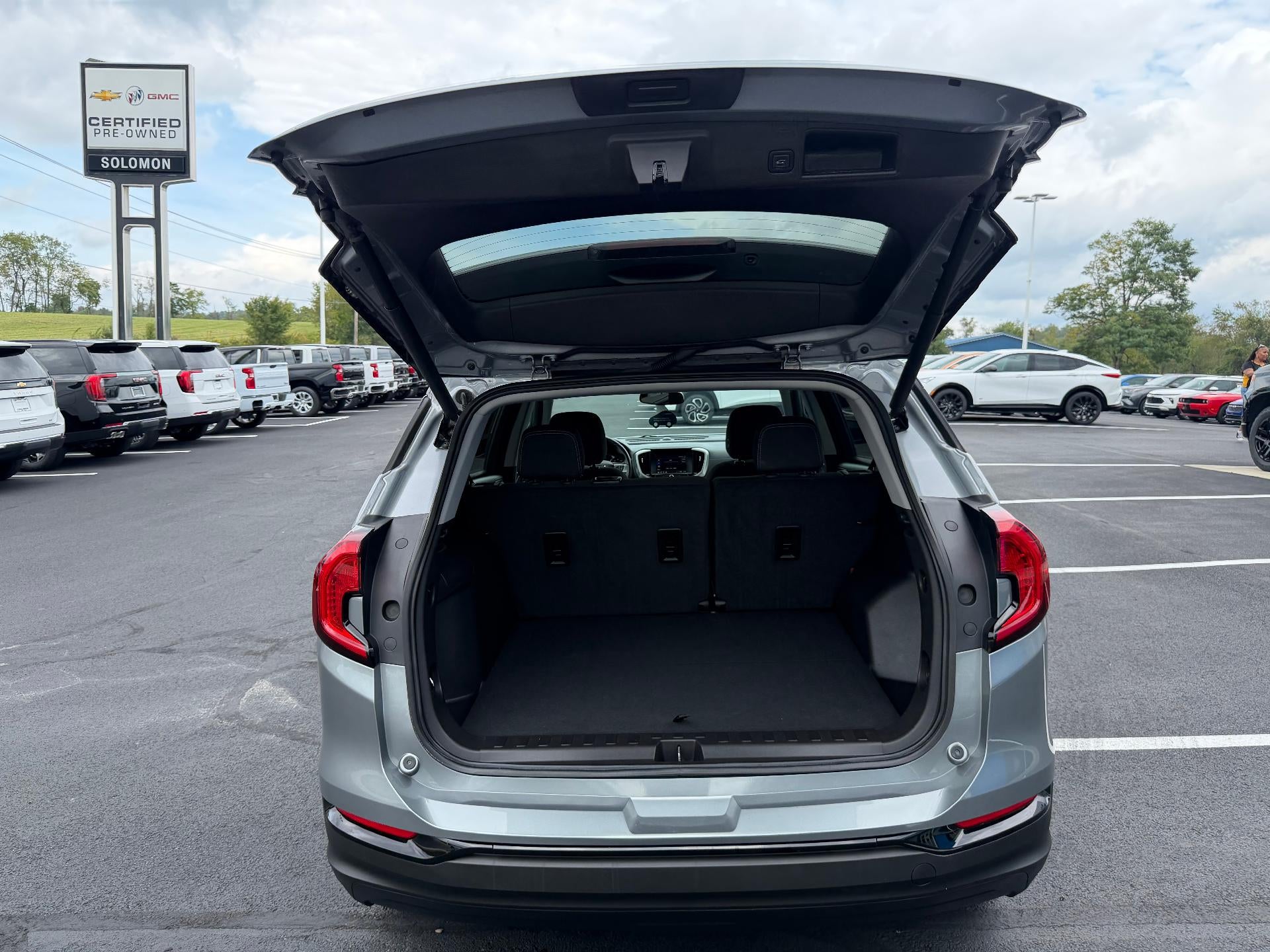 2024 GMC Terrain SLE