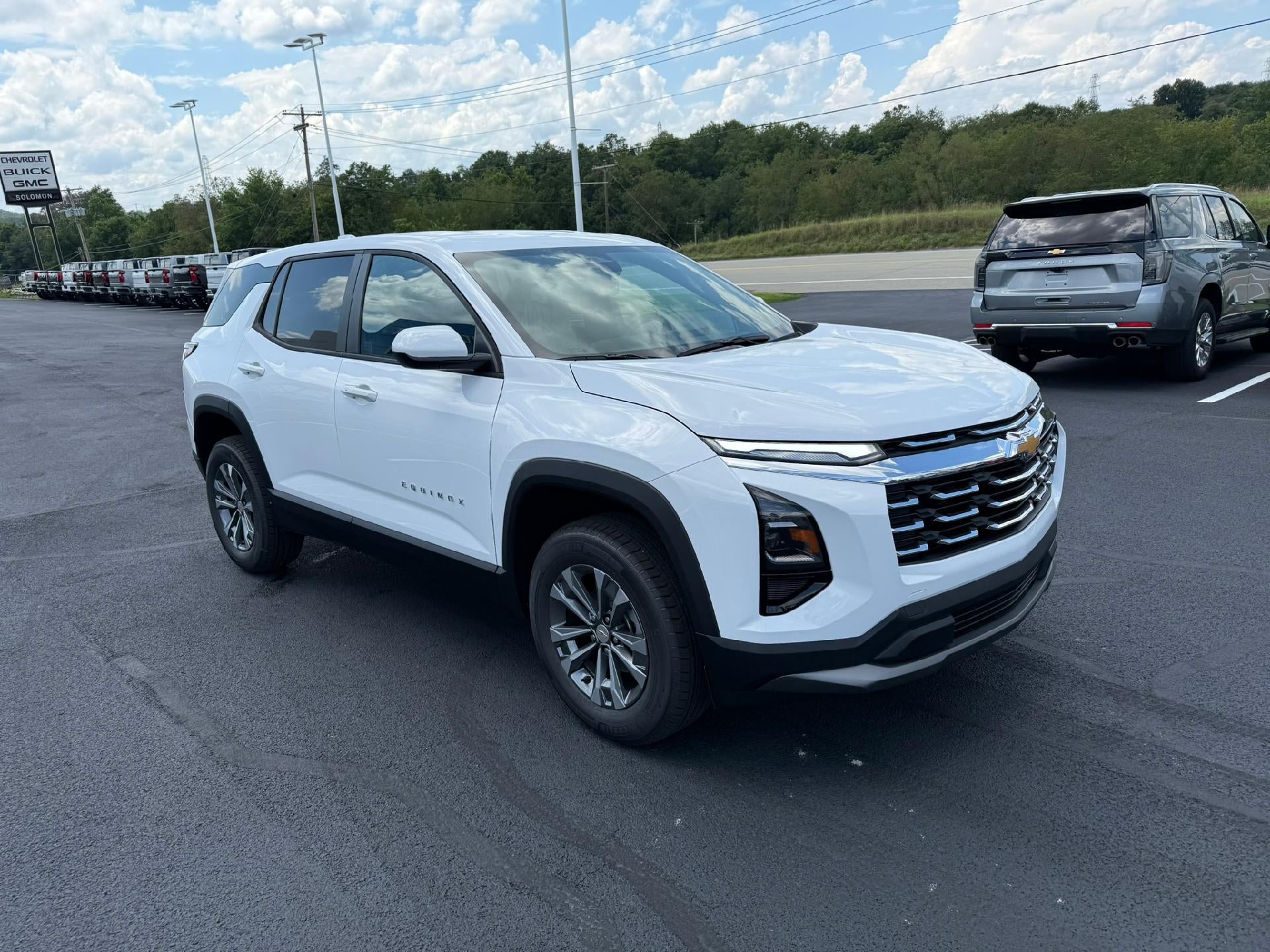 2027 Chevrolet Equinox LT