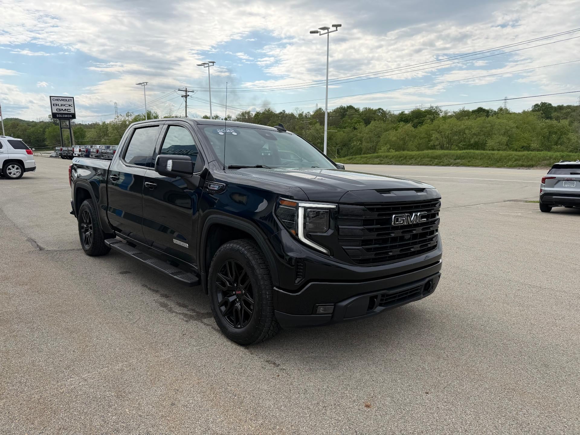 2022 GMC Sierra 1500 Elevation