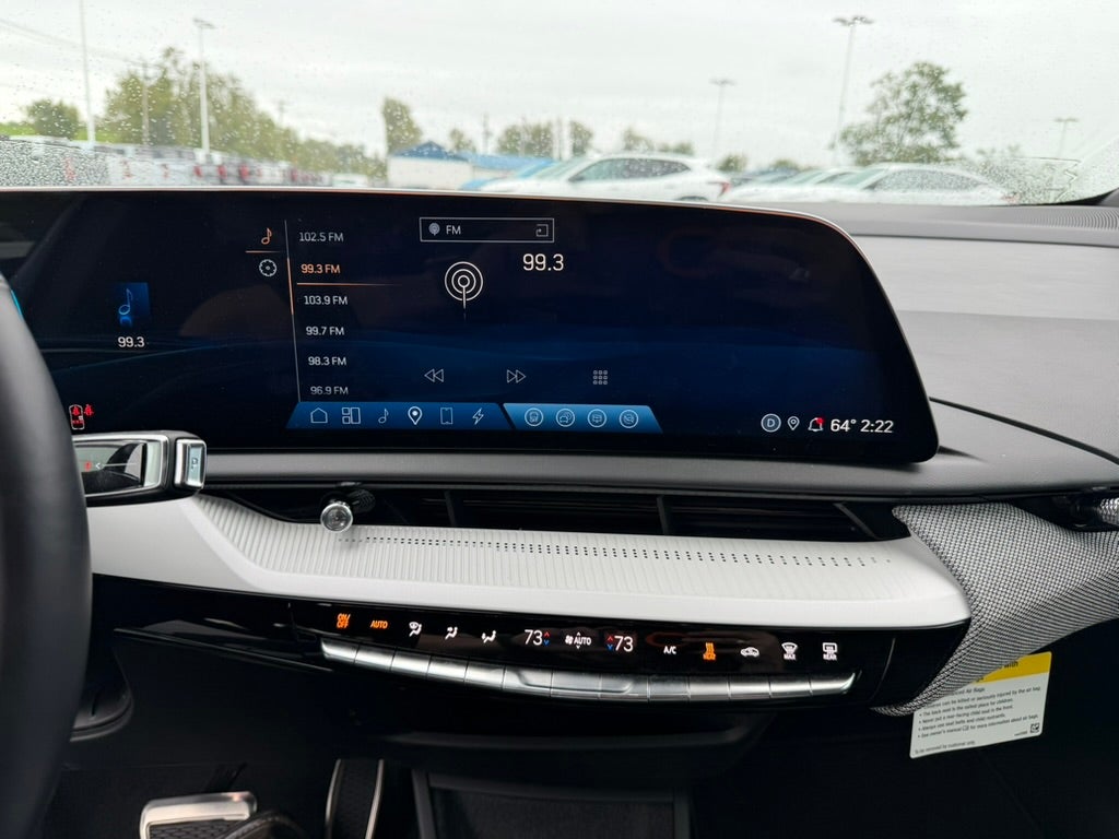 2025 Cadillac OPTIQ Luxury 1