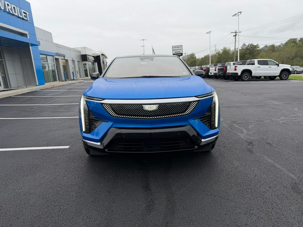 2025 Cadillac OPTIQ Luxury 1
