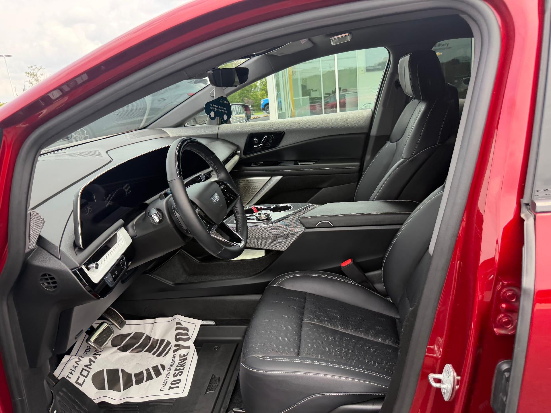 2025 Cadillac OPTIQ Sport 2