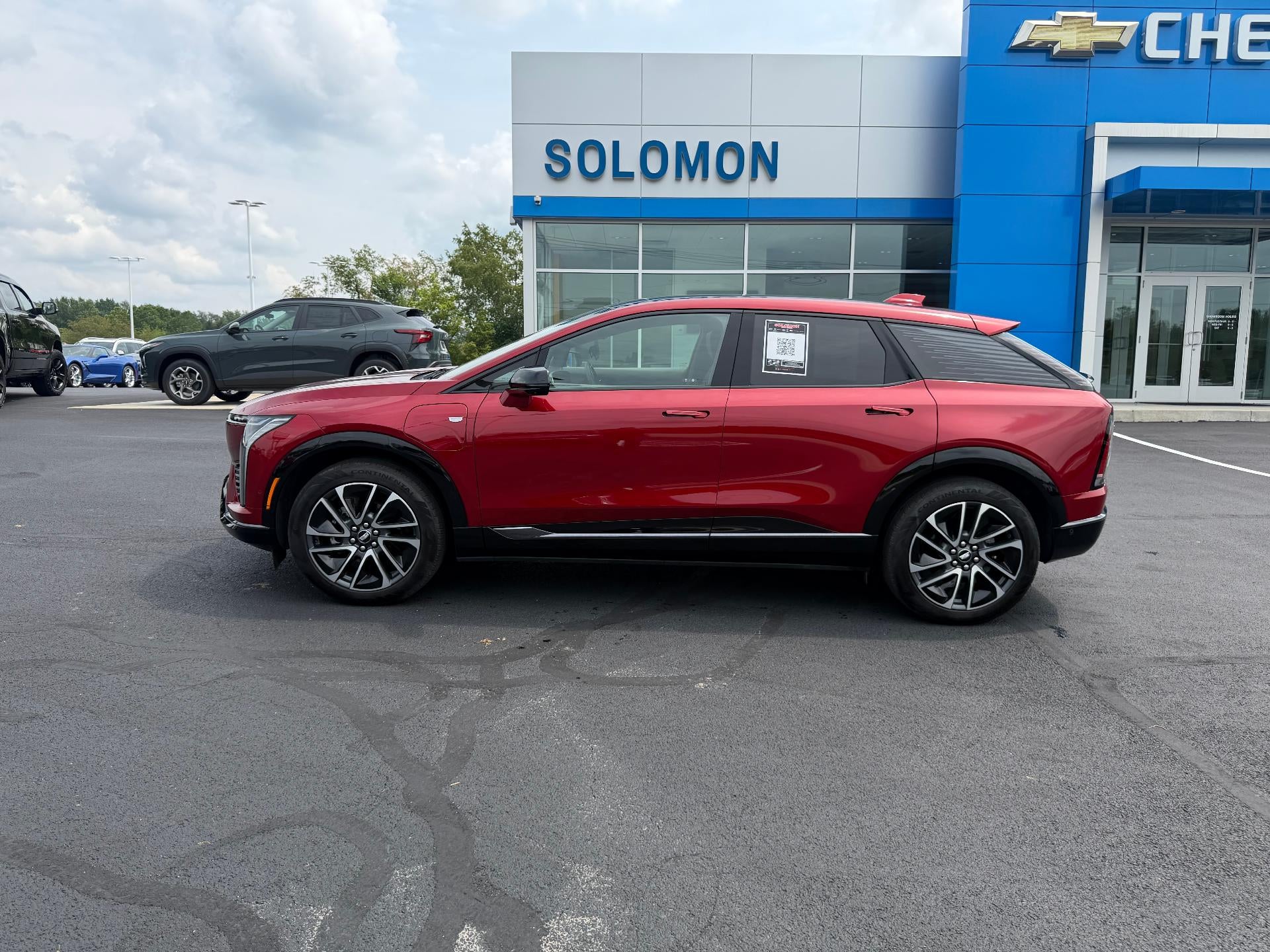 2025 Cadillac OPTIQ Sport 2