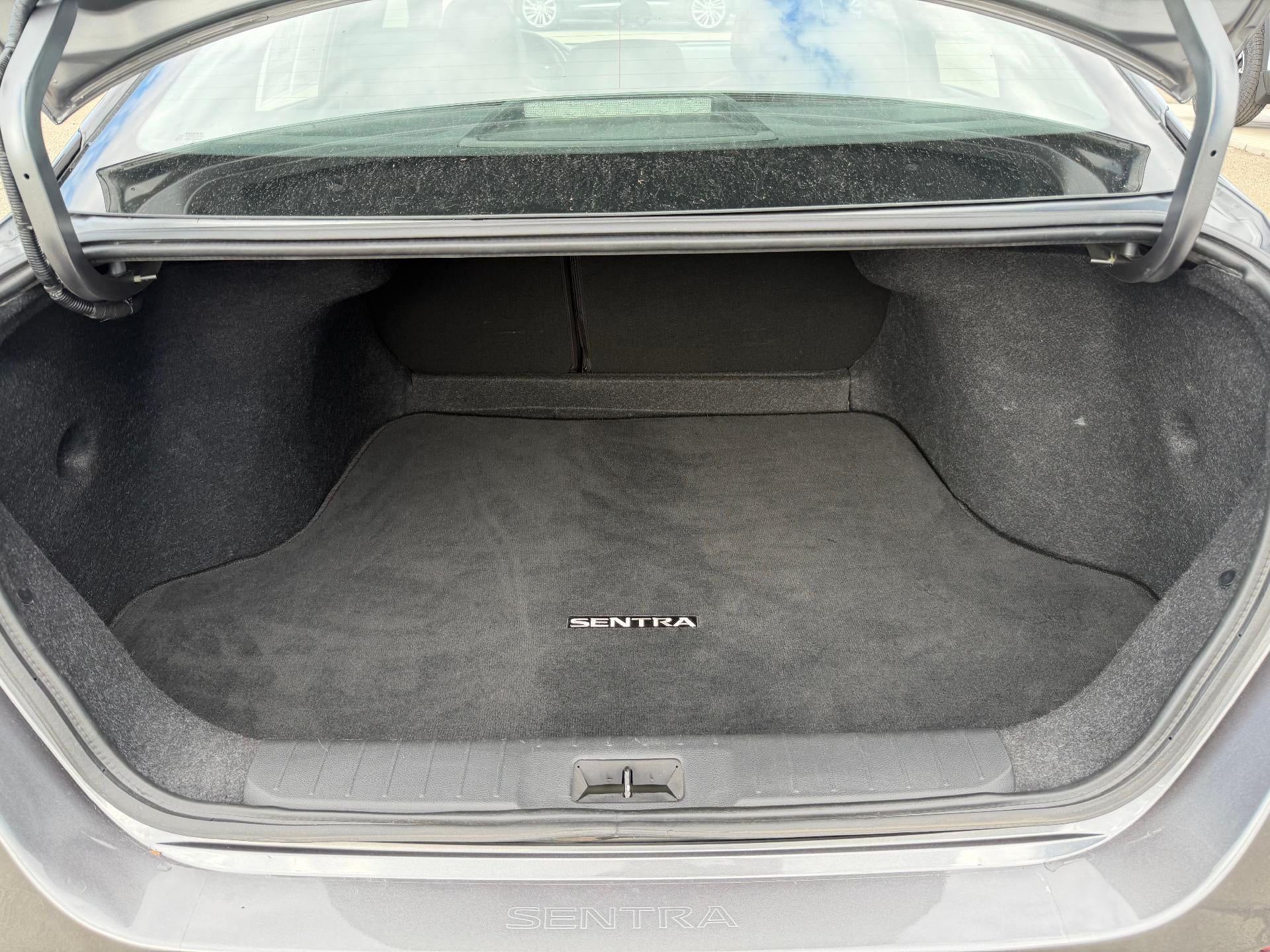 2022 Nissan Sentra SR Xtronic CVT