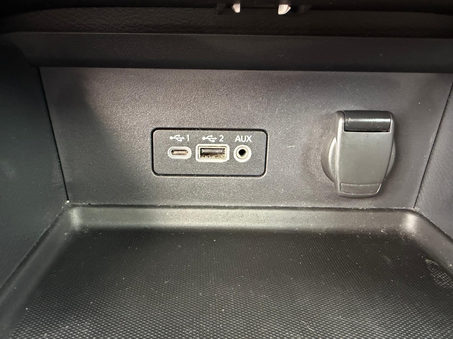 2022 Nissan Sentra SR Xtronic CVT