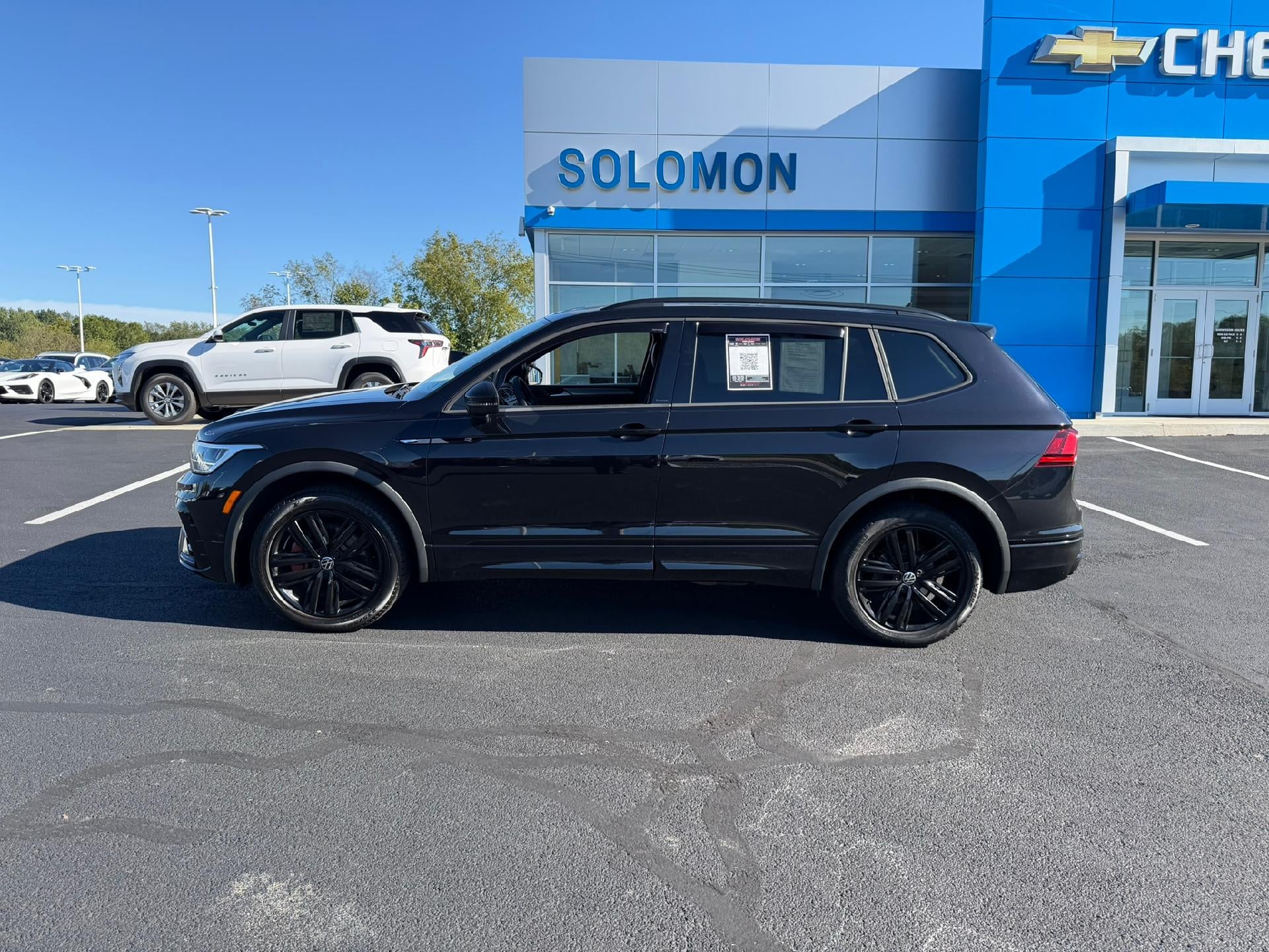 2022 Volkswagen Tiguan 2.0T SE R-Line Black