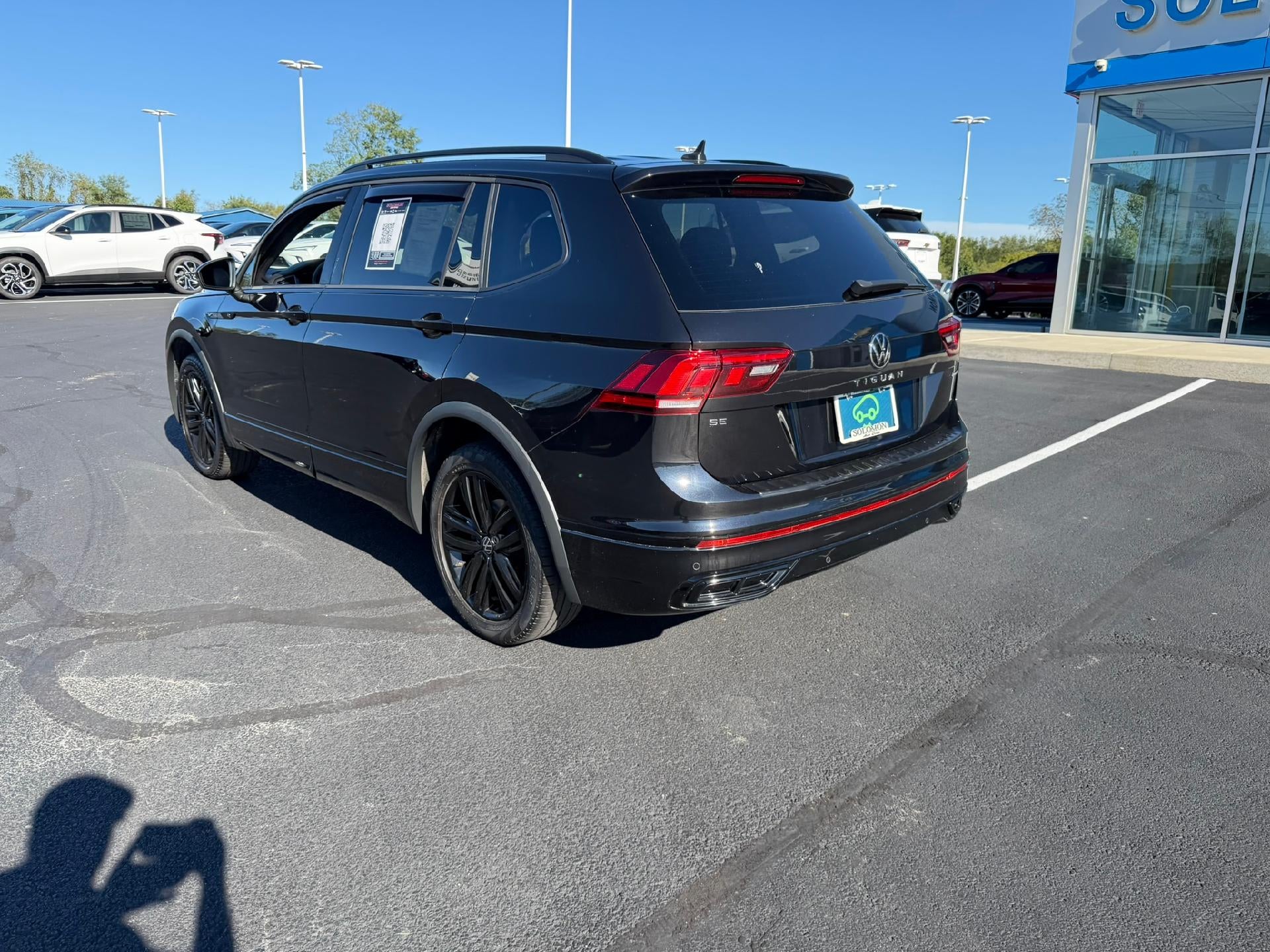2022 Volkswagen Tiguan 2.0T SE R-Line Black