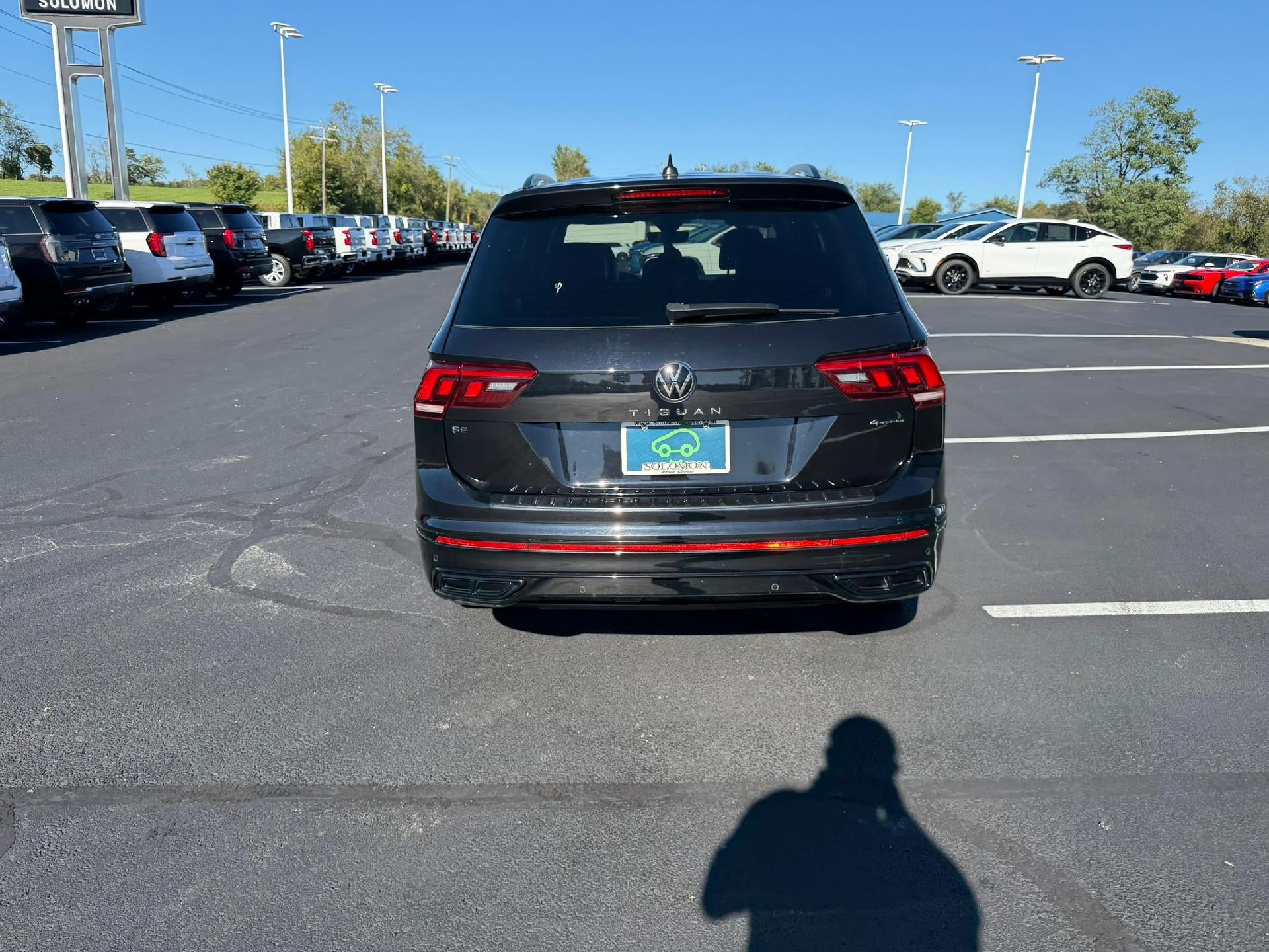 2022 Volkswagen Tiguan 2.0T SE R-Line Black