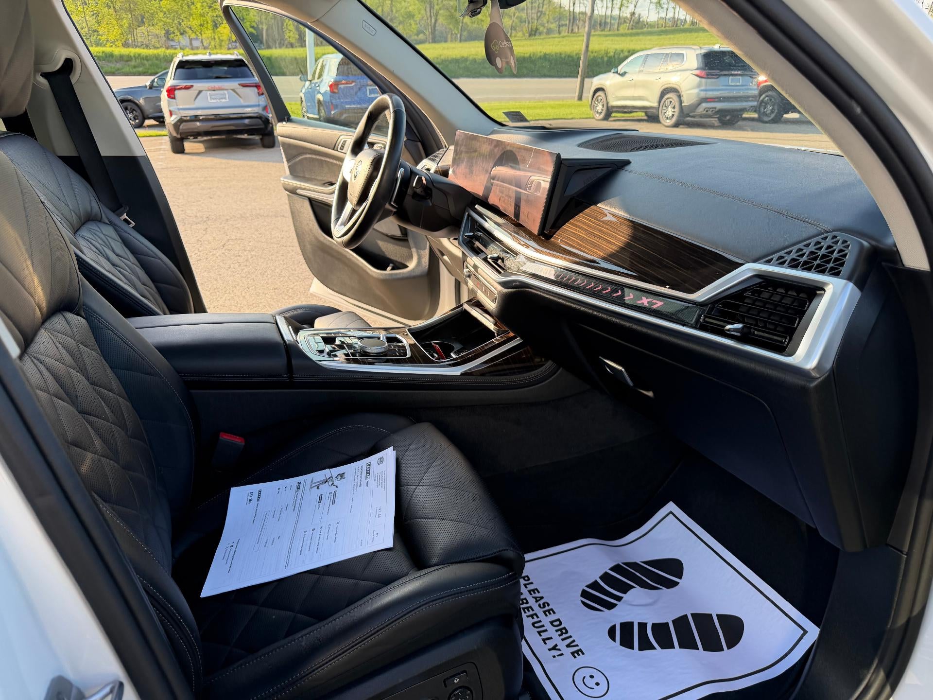 2024 BMW X7 xDrive40i