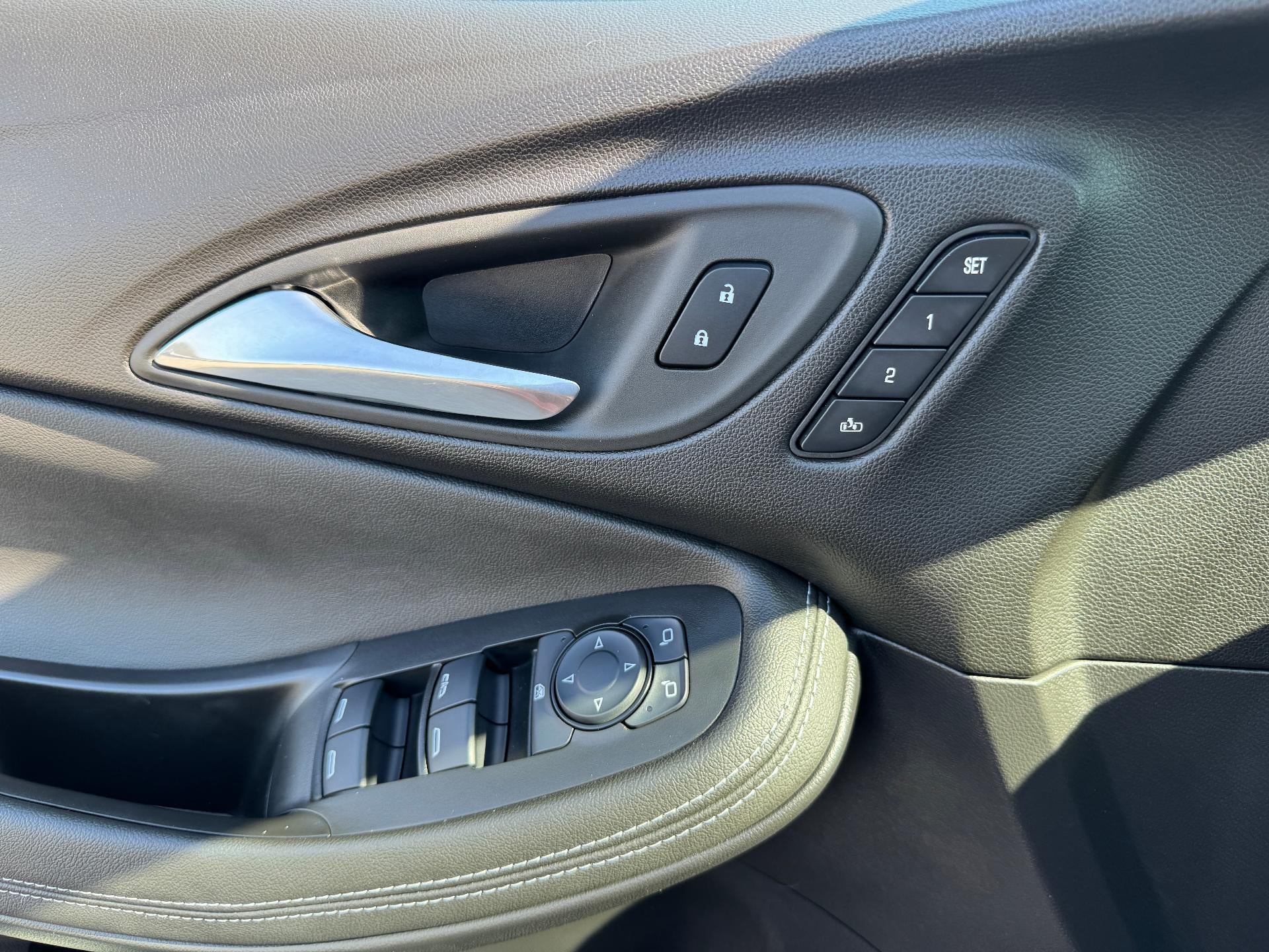 2025 Buick Encore GX Avenir