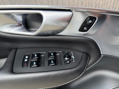 2023 Volvo XC90 Recharge Plug-In Hybrid T8 Ultimate Bright Theme 7-Seater