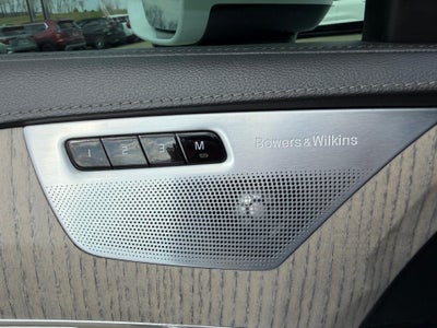 2023 Volvo XC90 Recharge Plug-In Hybrid T8 Ultimate Bright Theme 7-Seater