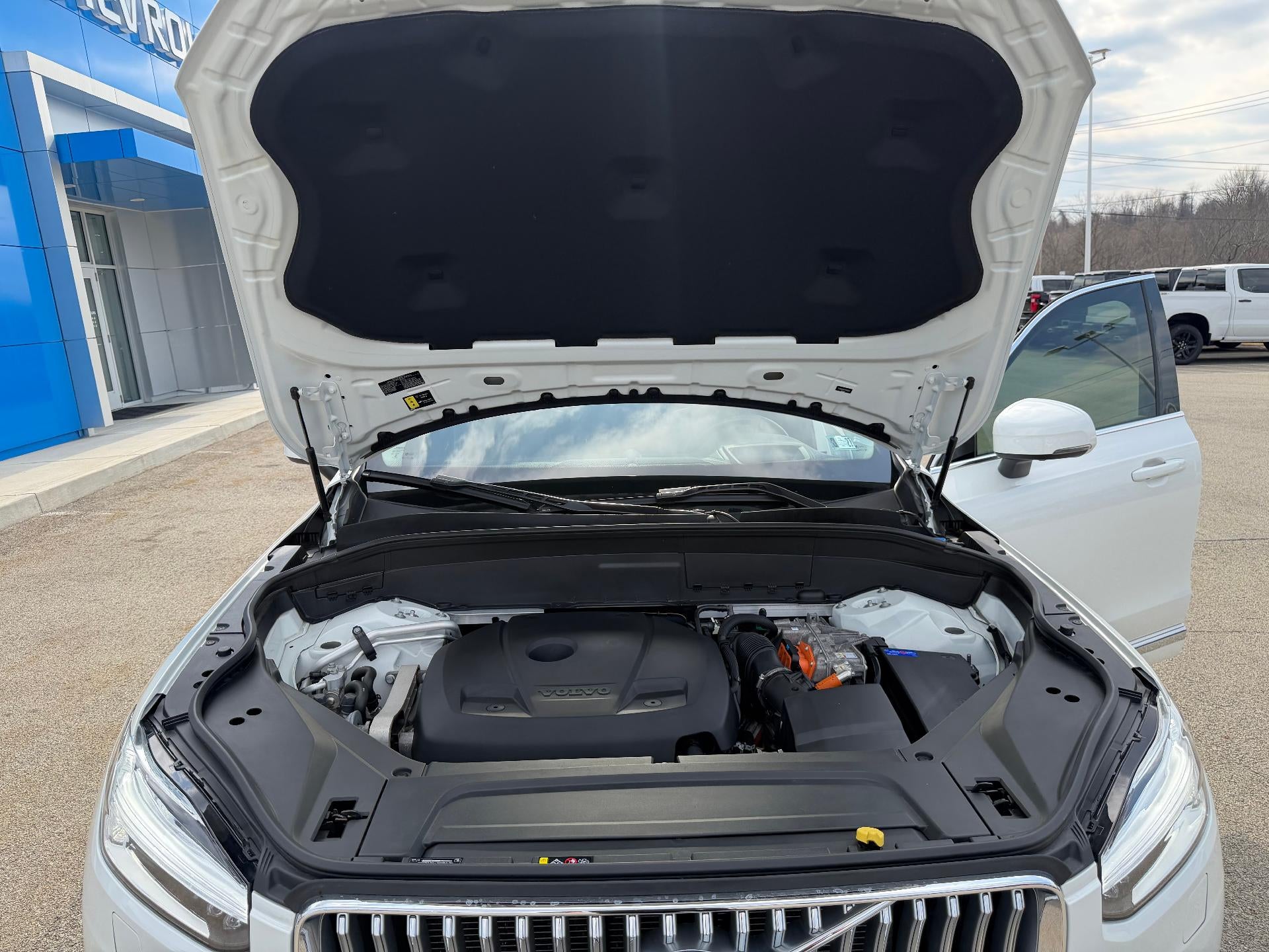 2023 Volvo XC90 Recharge Plug-In Hybrid T8 Ultimate Bright Theme 7-Seater