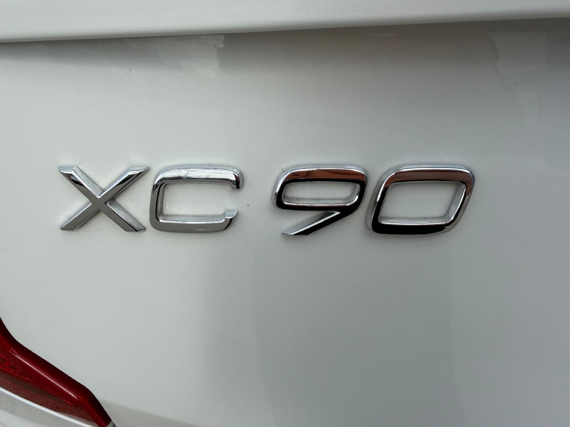 2023 Volvo XC90 Recharge Plug-In Hybrid T8 Ultimate Bright Theme 7-Seater