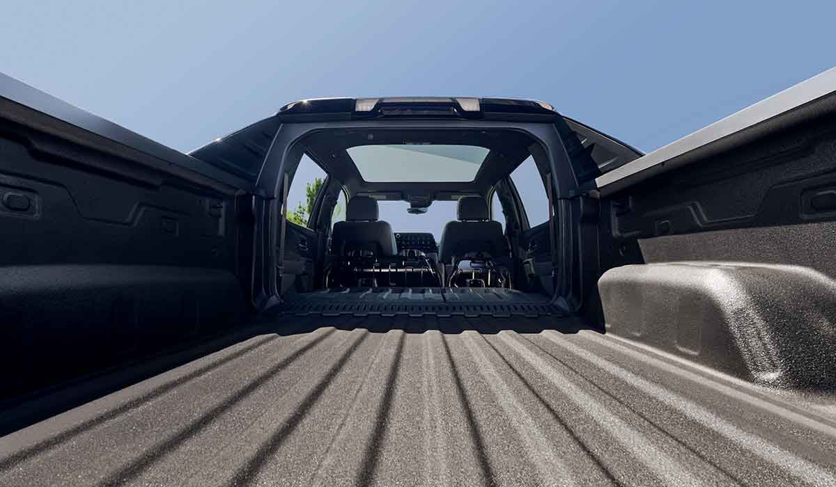 SOLOMON CHEVROLET BUICK GMC in McClellandtown PA